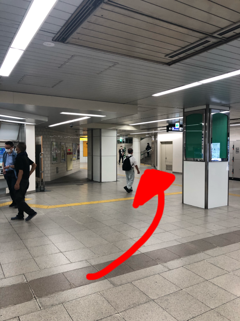 地下鉄御堂筋線梅田駅南口からの行き方6