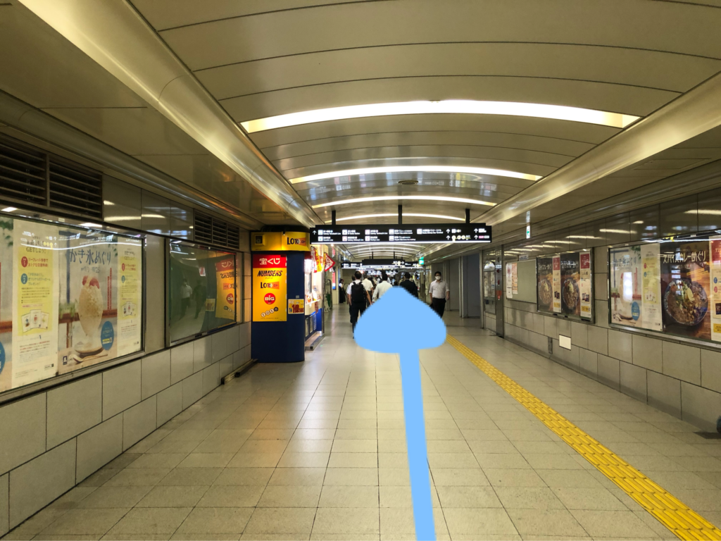 JR北新地駅西口(JR線)からの行き方8